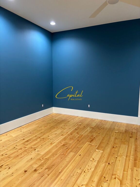 AMBIENT BIZNESI ME QIRA 45 M2 21 DHJETORI 50.000 LEKE