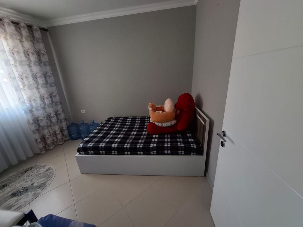 Shitet Apartament 2+1 Tek Ujsjellsi Ne Durres