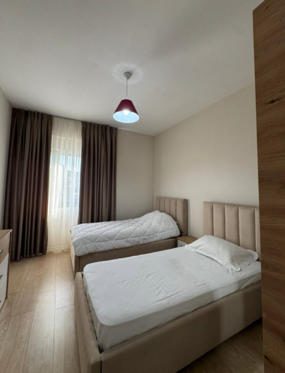 🏡 APARTAMENT 2+1+2 ME QIRA – RRUGA E KOSOVARËVE