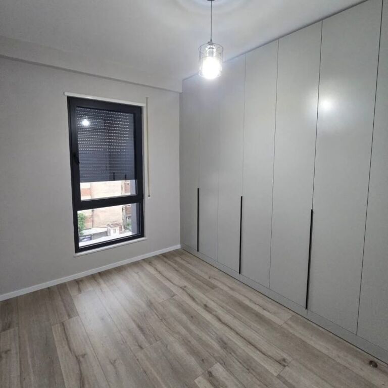 🏡✨ Shitet Apartament 2+1+2 + Garderobë – Rezidenca Erli, Tiranë ✨🏡