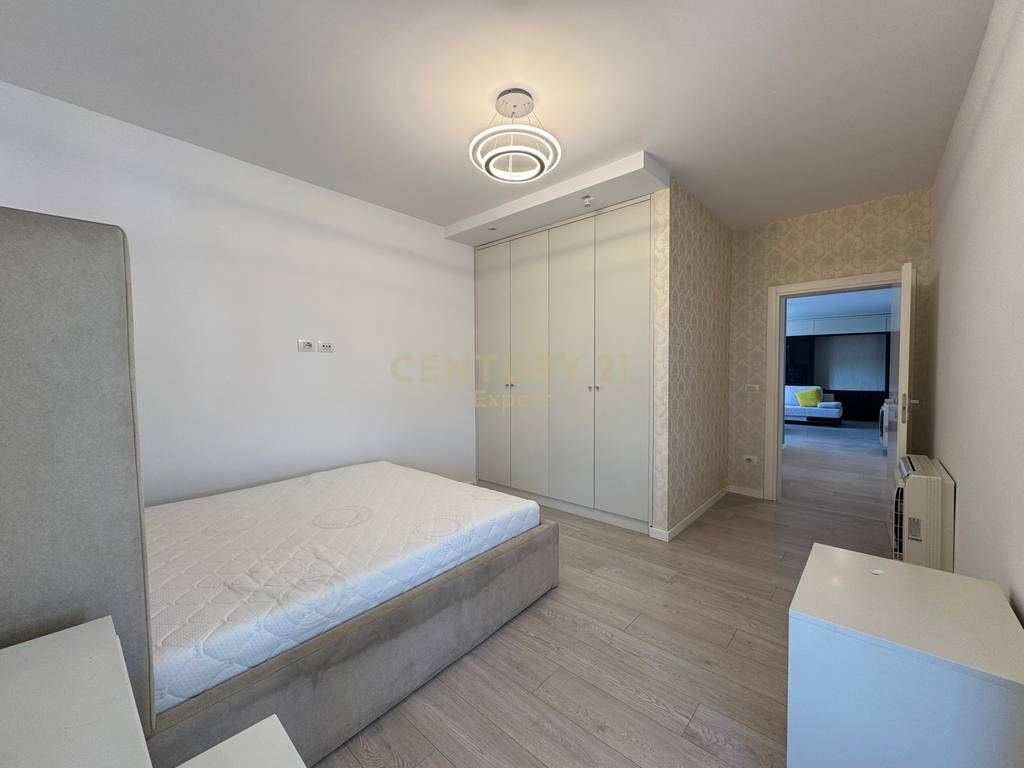 🏡 Jepet me qira apartament 2+1+2 pranë Shkollës së Baletit