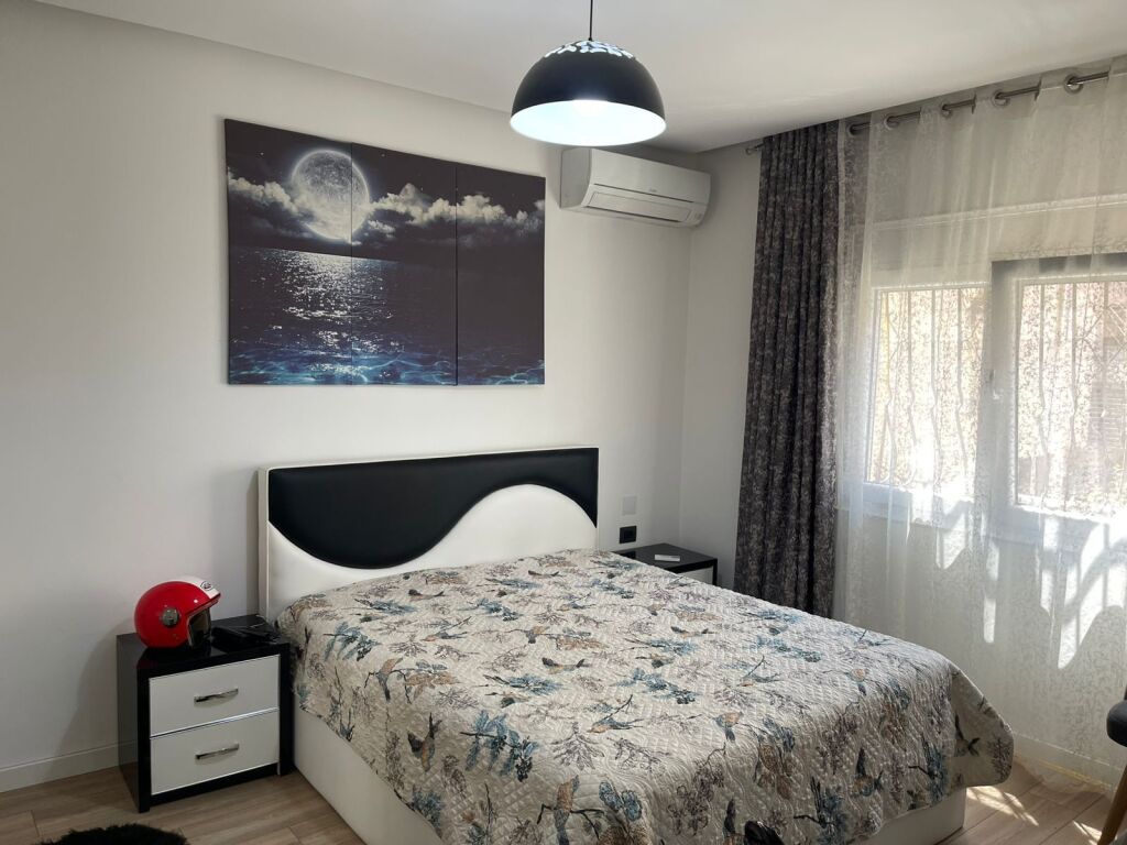 JEPET ME QIRA DUPLEX NË DON BOSKO