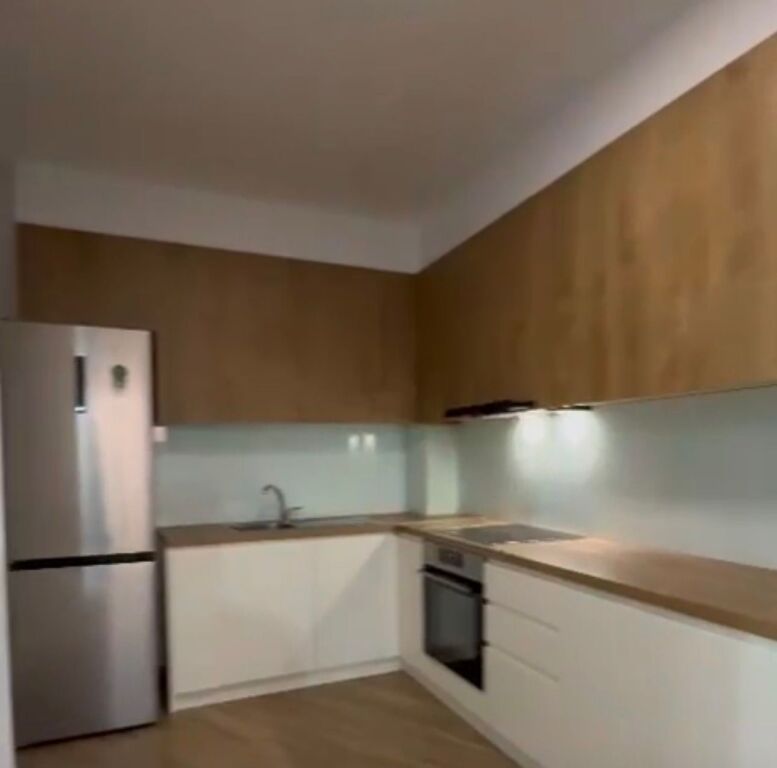 Apartament 1+1 tek Fusha e Aviacionit