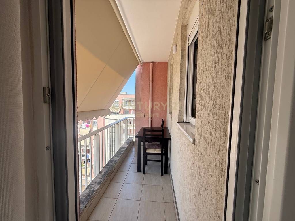 Apartament 1+1 për qira në zonën e 21 Dhjetorit