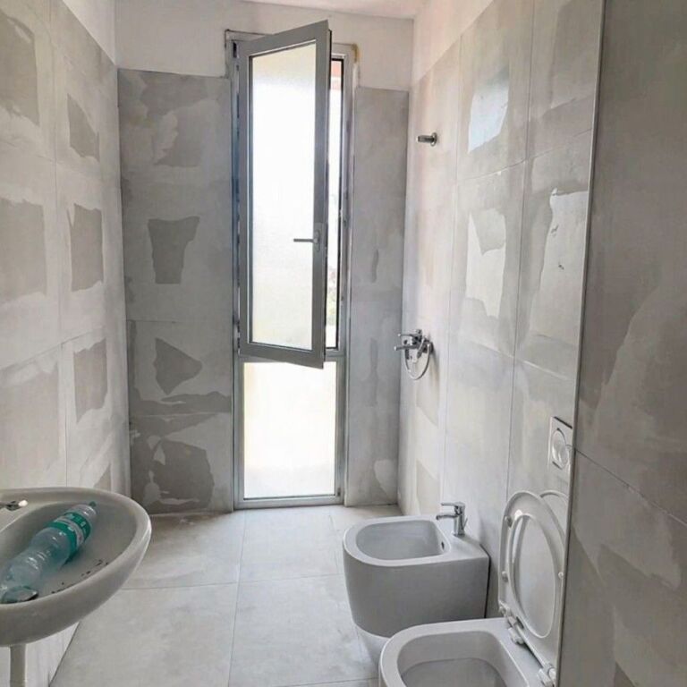 🏢✨ Ambient për Zyra 150m2 me Qira – Farmacia 10 ✨🏢