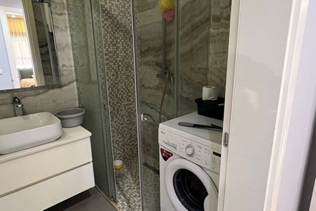 APARTAMENT 2+1 ME QERA TEK KOMPLEKSI DELIJORGJI