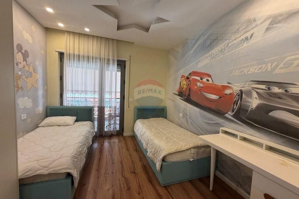 APARTAMENT 2+1 ME QERA TEK KOMPLEKSI DELIJORGJI