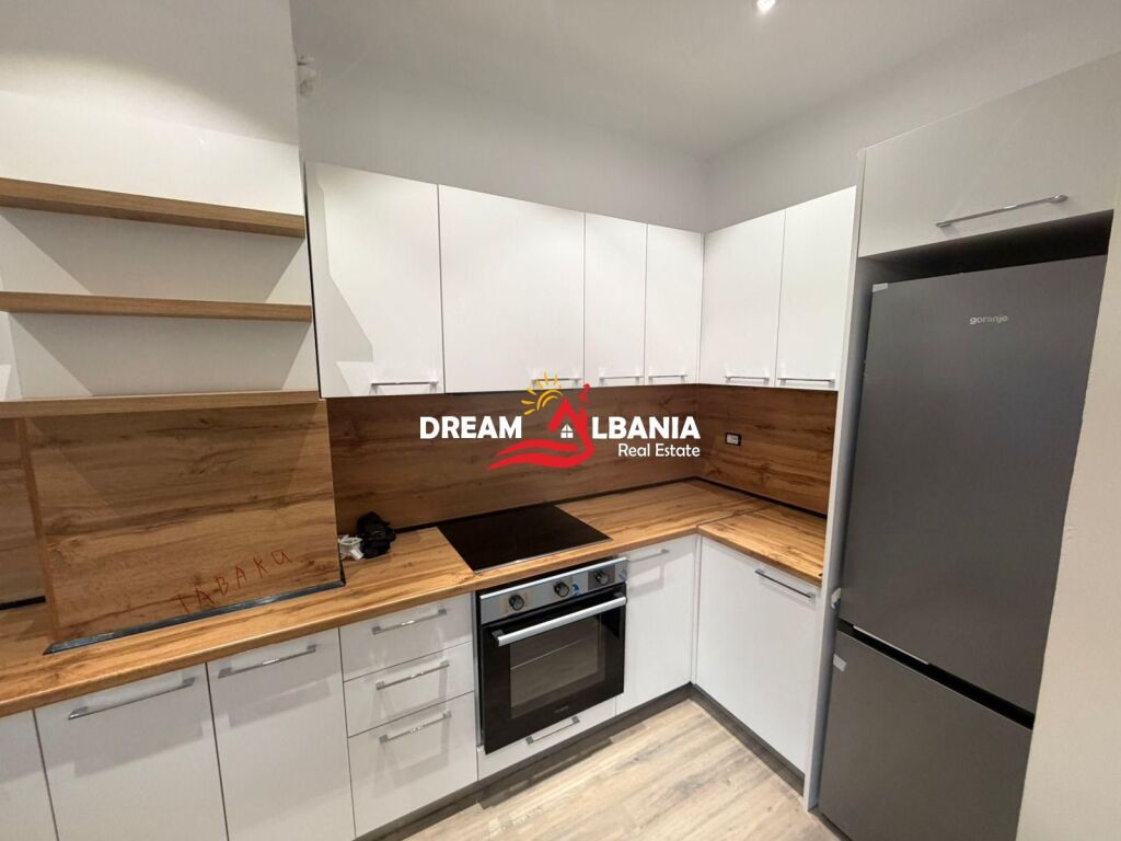 Affittasi appartamento 2+1 vicino al Pazari i Ri in Via Tefta Tashko (ID 42215533)