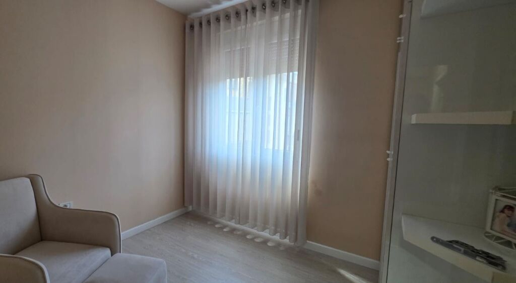 🏡 Jepet me Qira Apartament 2+1 – Liqeni Artificial