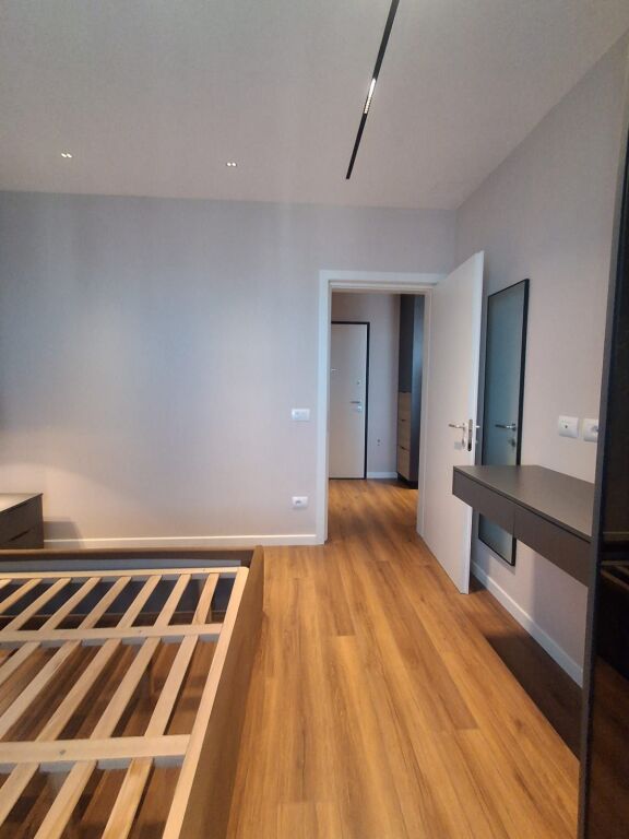 Shitet Apartament 1+1 – Rruga Jordan Misja, Tiranë