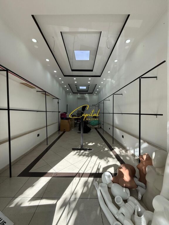 DYQAN ME QIRA 43 M2 RRUGA BARDHYL 70.000 LEKE