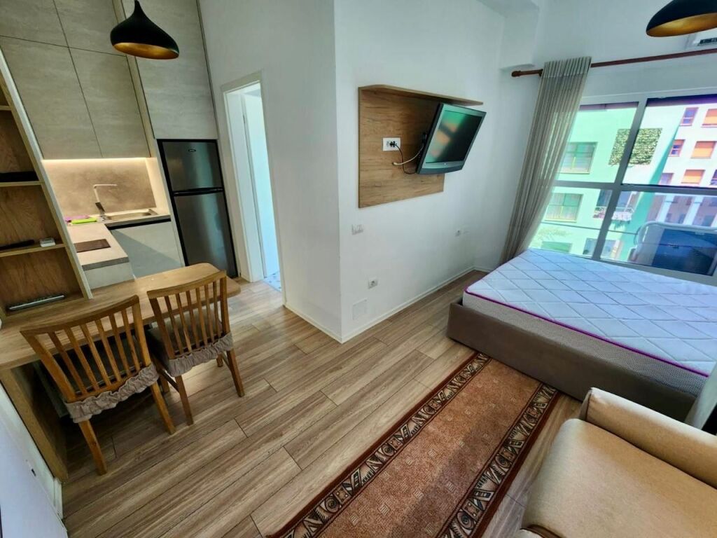 🏡 SHITET GARSONIERE 📍 Kompleksi Mangalem, Ali Dem ✨  💰 67.000 Euro