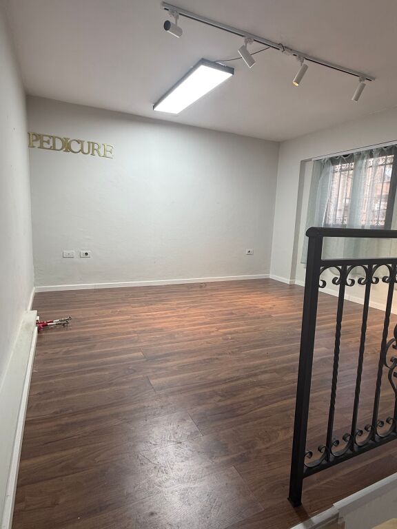 Dyqan me qira ne qender