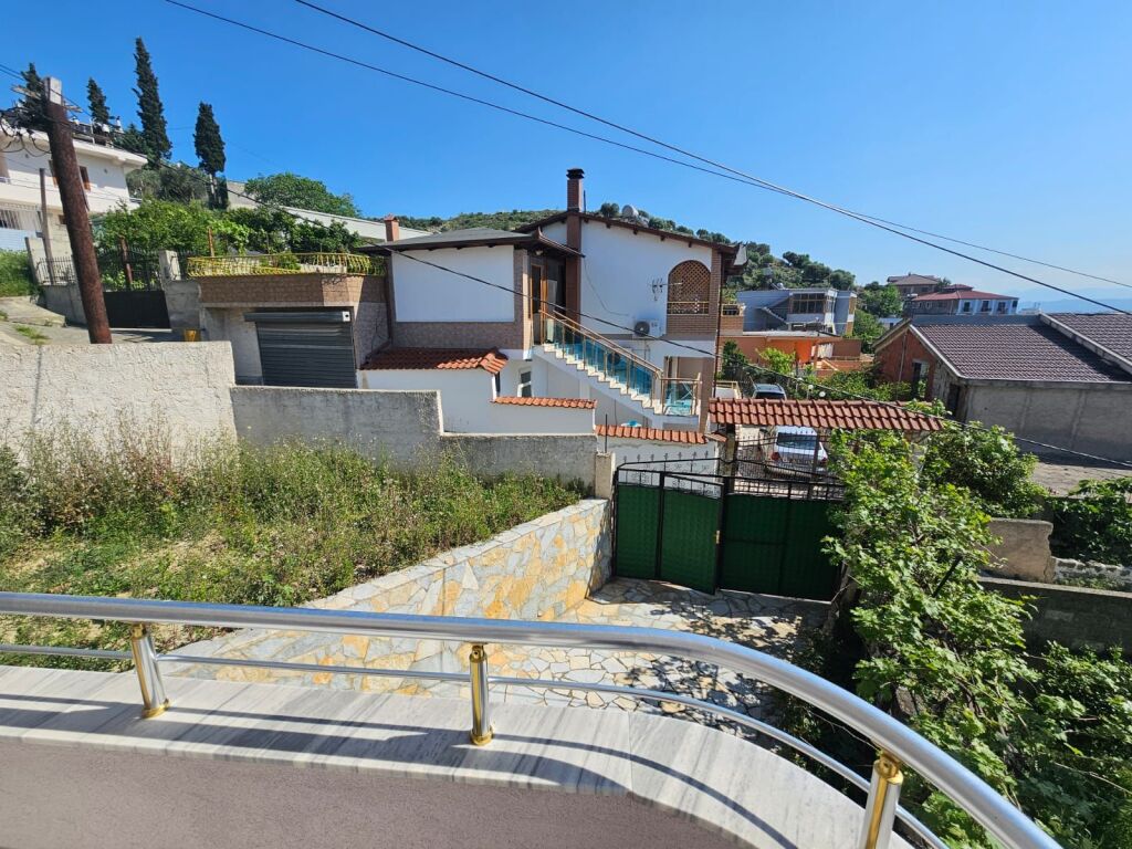 SHTEPI ME QERA TE CEZMA E FERRES