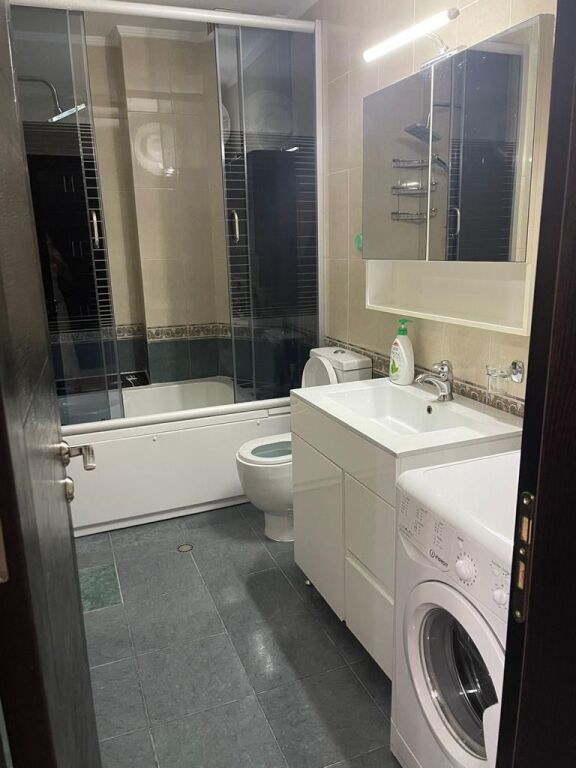 Apartament ne shitje 2+1 te Blloku