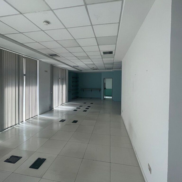 🏢✨ Jepet me Qira Njësi Komerciale – Përballë Delijorgjit ✨🏢