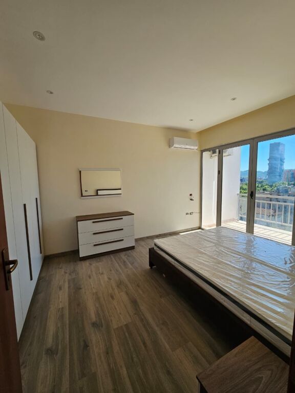 🏡 Appartamento 3+1+2 in Affitto – Viale Giovanna d'Arco scuola Ismail Qemali