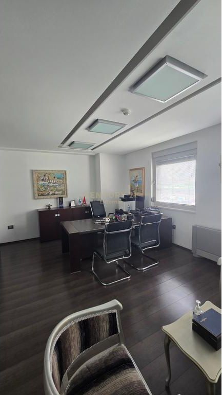 JEPET ME QIRA ZYRE NE BLLOK