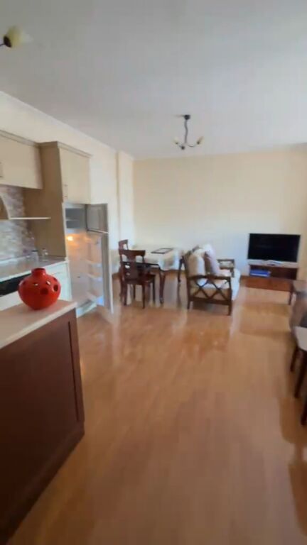 Shitet apartament 2+1+2 Ballkone per shitje te stacioni i trenit