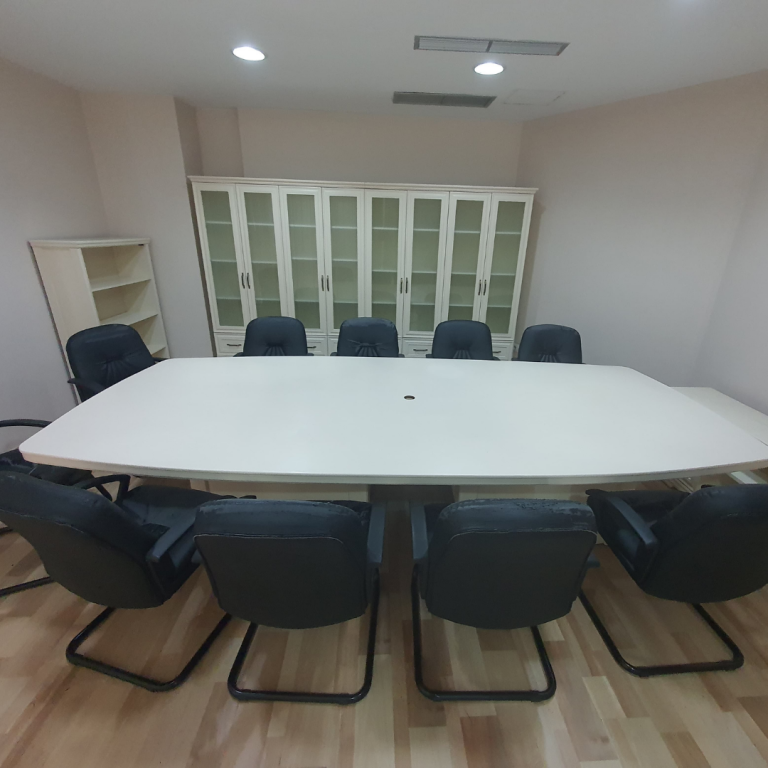 ZYRË PËR QIRA – Pami 📍 Tek Liqeni, pranë Kopshtit Zoologjik