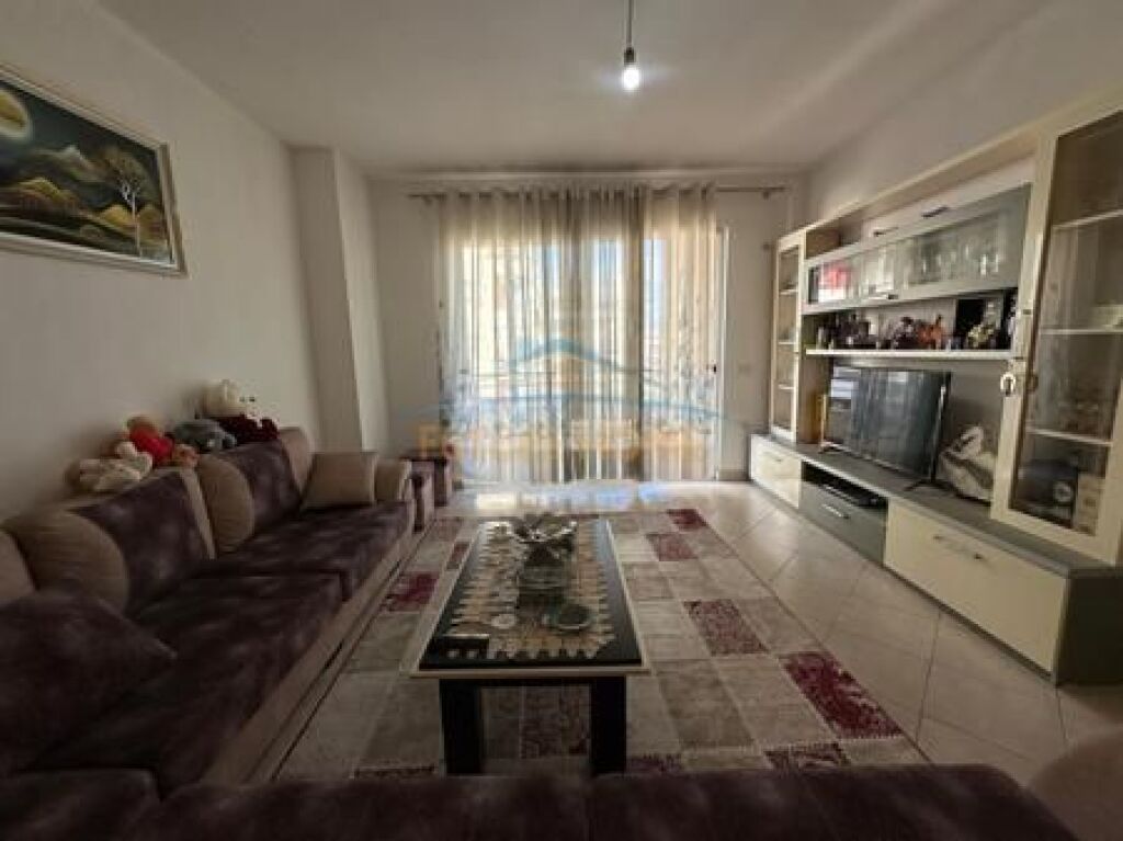 Shitje,Apartament 1+1,Unaza Re !