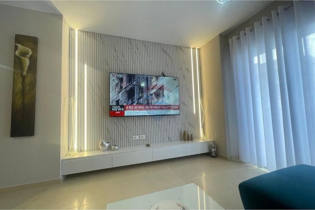 ➡️🏡Apartment 2+1 me qera ne Transbalkanike,Vlorë