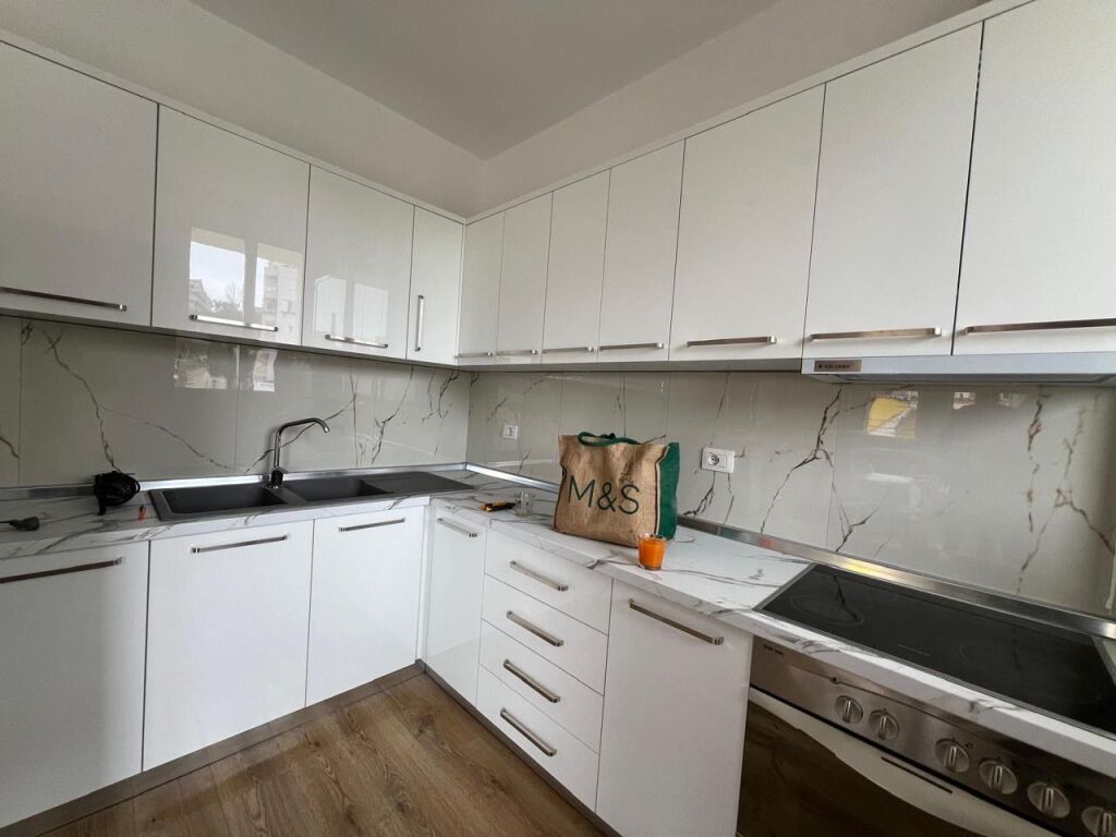 Floor villa for rent at the German Villas Elbasan Street