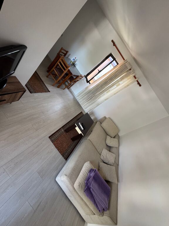 Jepet me qira 1+1 ne yzberisht