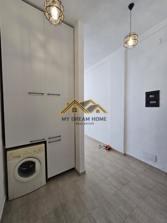 Apartament 1+1 me verande Pamje Deti Për Shitje në Currila, Durrës