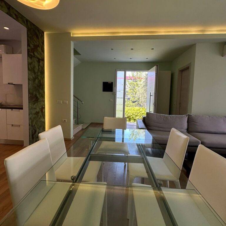 🏡✨ 4-Storey Villa for Rent – White House Residence, near TEG ✨🏡