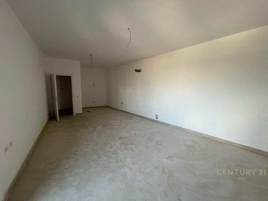 Apartament 2+1 NE SHITJE TEK REZIDENCA CORNER! 240,000 € Sip. Totale  105m2