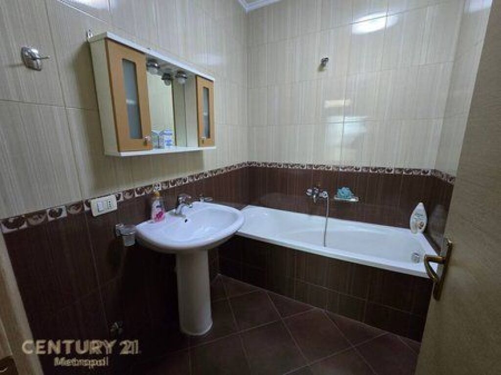 JAPIM ME QIRA APARTAMENT 2+1+2 TEK JORDAN MISJA