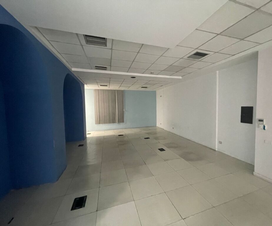 🔥 Commercial Unit for Rent – Opposite Delijorgji!🔥