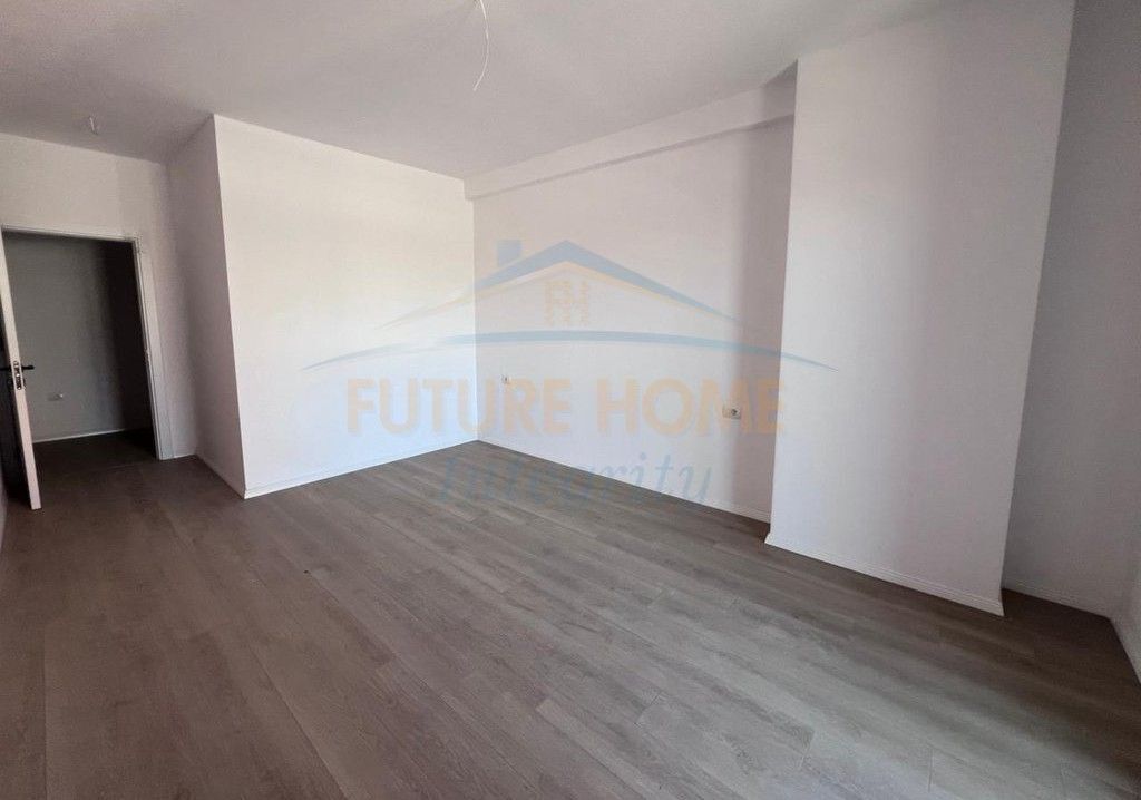 Shitet, Apartament 1+1, Color Splash Residence, Paskuqan, Tiranë.