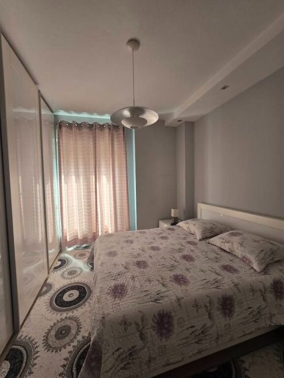Apartament 2+1 me qira tek Kontakti 21 Dhjetori!