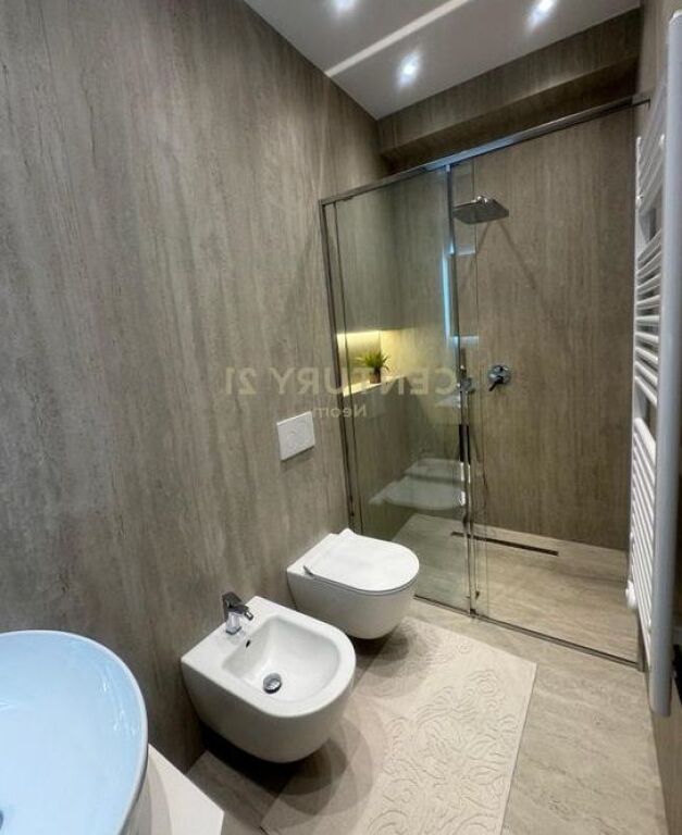 Apartament 2+1+2 + Post Parkimi me qira , Golden Park , Yzberish