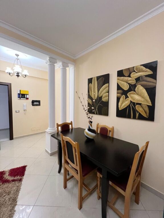 🌊 Appartamento 1+1 in affitto a lungo termine – Lungomare, Vlora