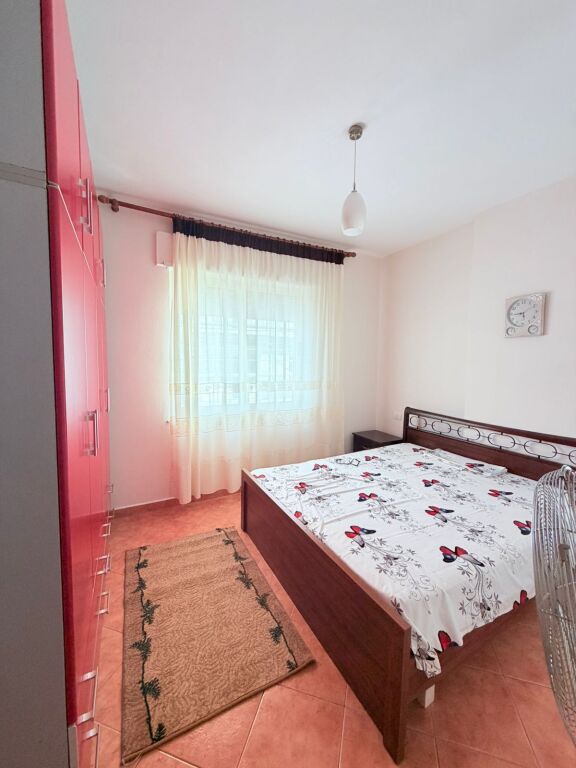 JEPET ME QERA APARTAMENT 1+1 NE ZONEN E MALIT TE ROBIT, GOLEM, DURRES