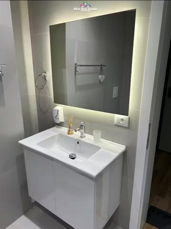 Apartament me qera 1+1 tek Bulevardi Zogu i Pare (ID B211289) Tirane