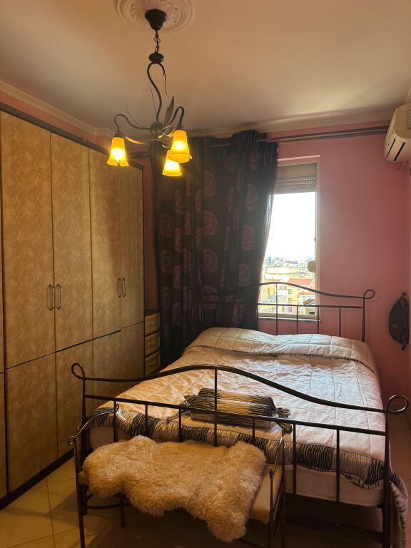 Affittasi Appartamento 2+1+1 con Balcone