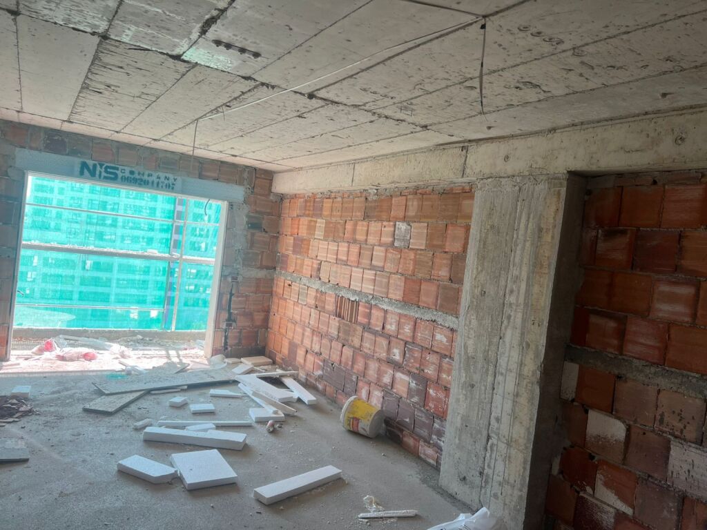 APARTAMENT NE SHITJE 2+1+2 OKAZION PORCELAN RRETHI KLANIT