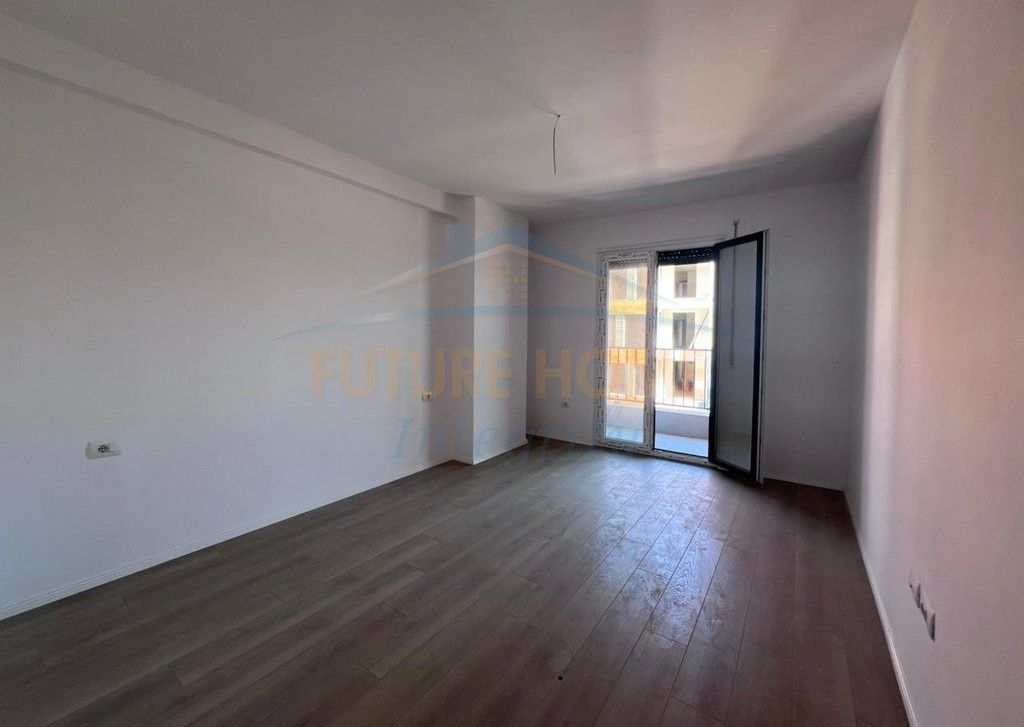 Shitet, Apartament 1+1, Color Splash Residence, Paskuqan, Tiranë.