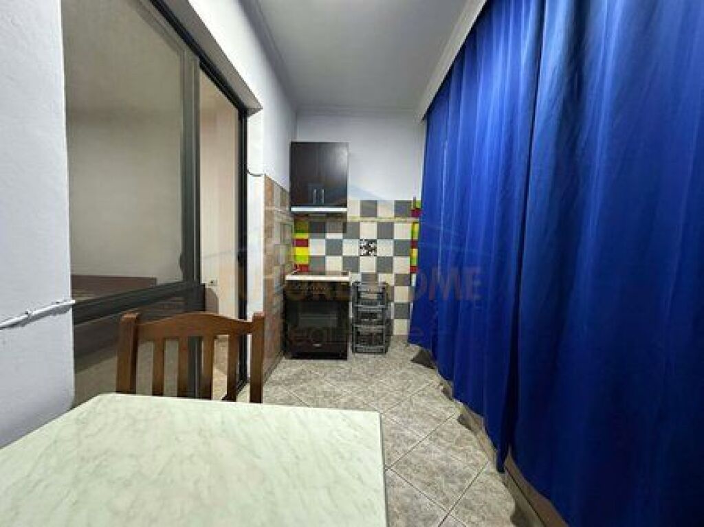 Shitet, Apartament 2+1+2, Unaza e Re
