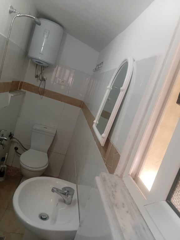 Qera | Garsoniere | 21 Dhjetori | 300 €/muaj