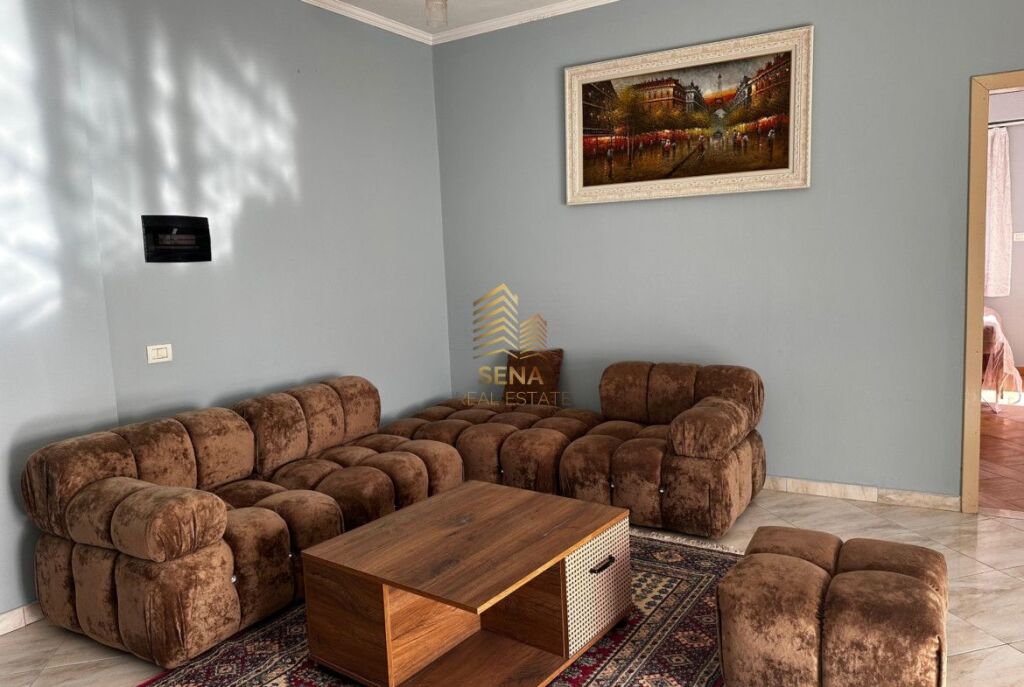 Qira, Hyrje Private, 1+1+blk+Post Parkimi, Kodra e Priftit, 33.000 Leke/Muaj