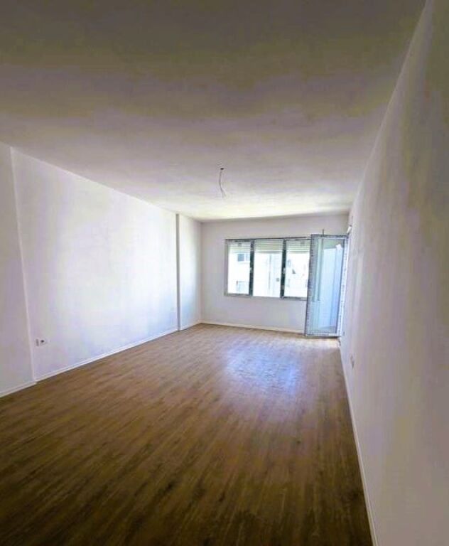 Appartamento 2+1+balcone in vendita presso White Crown Residence a Kamez