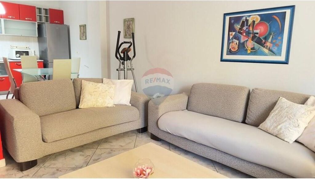 Appartamento 1+1 in affitto vicino al Liceo Artistico, Tirana 🏡