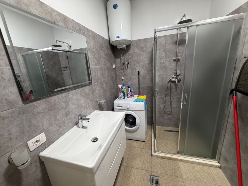 1+1,furnished train station,650 thousand leke