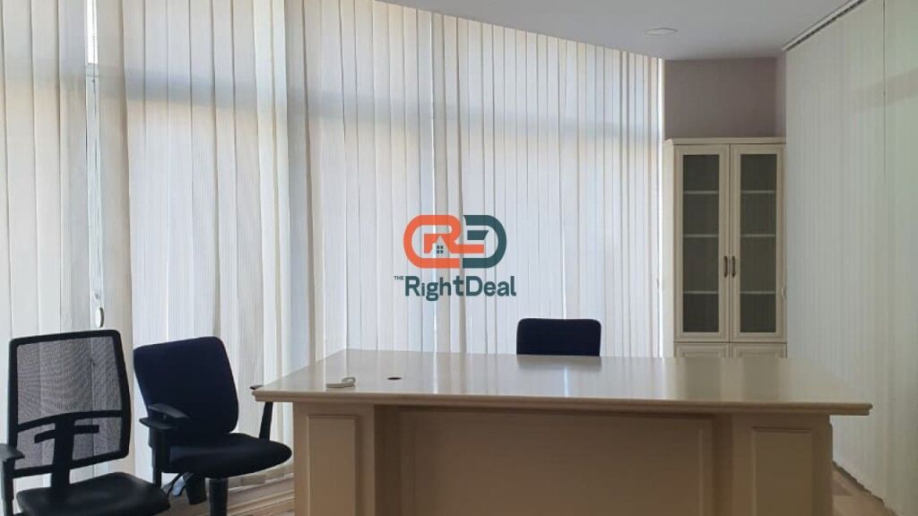 Tek Kopshti Zoologjik, Jepet Me Qira Ambient Per Zyra, Me Lokacion Perfekt!!!