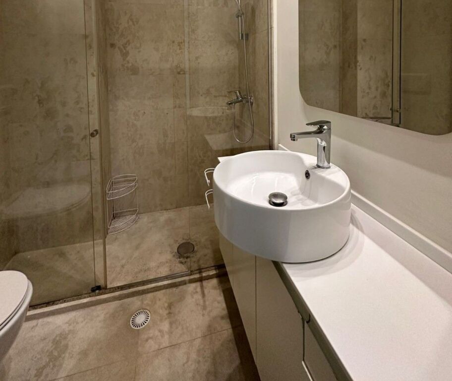 🏡 JEPET ME QIRA VILË LUKSOZE 4-KATËSHE – White House, TEG